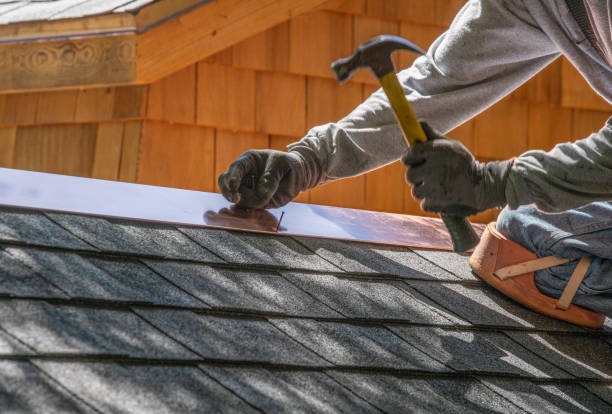 Best Flat Roofing  in East Lansing, MI